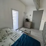 Pavillon T3 Mezzanine Proche - Fr-1-702-31 Agde